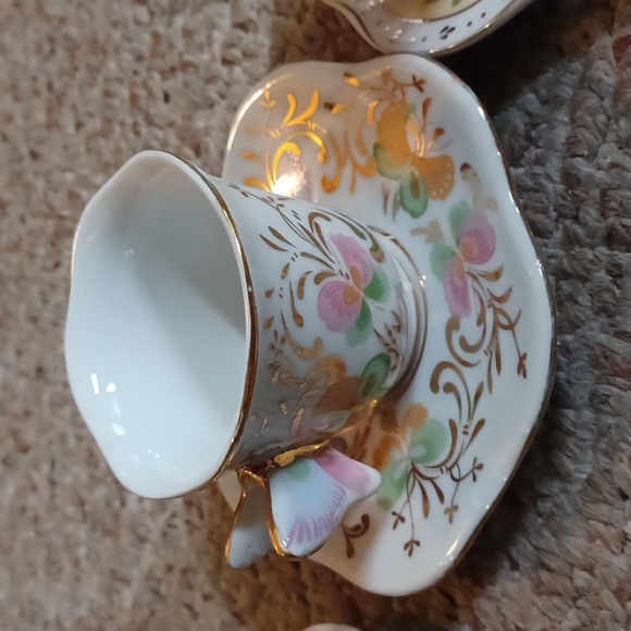 Elite 9 Piece porcelain tea set with butterfly candles and decor (NWOT) - Picture 3 of 7